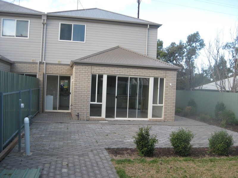 77 & 79 Maurice  Road, Murray Bridge SA 5253