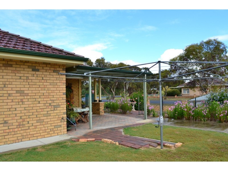 27-29 Peake  Terrace, Coonalpyn SA 5265