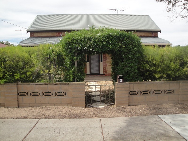4 Hill  Street, Murray Bridge SA 5253