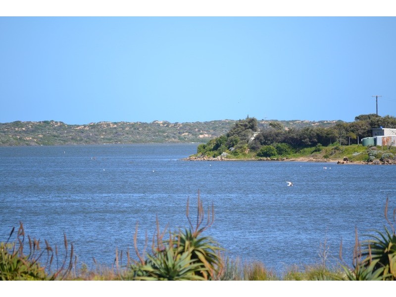 454 Seven Mile Road, Coorong SA 5264