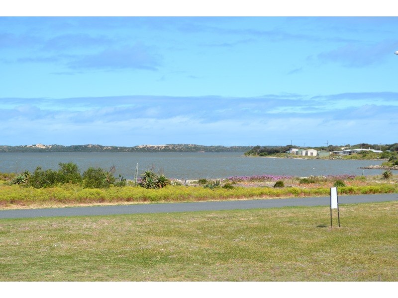 454 Seven Mile Road, Coorong SA 5264