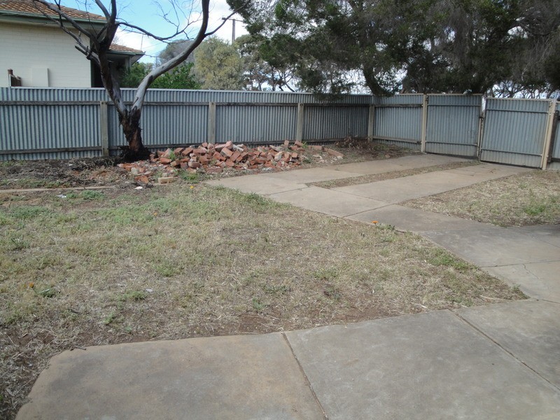 56 & 58 Gail Crescent, Murray Bridge SA 5253
