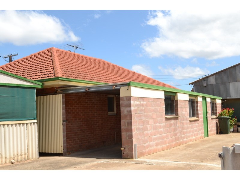 76 Princes Highway, Murray Bridge East SA 5253