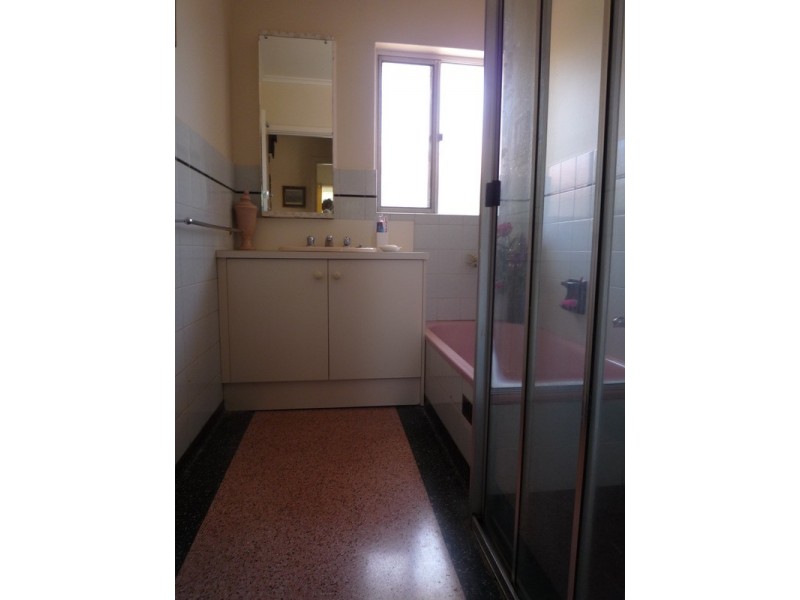 70 Old Swanport Road, Murray Bridge SA 5253