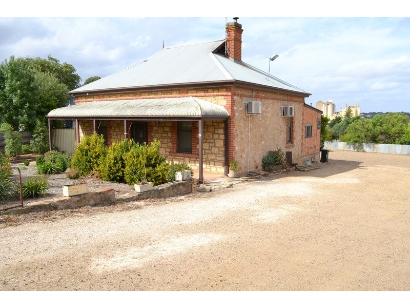 24 & 26 Swanport Road, Murray Bridge SA 5253