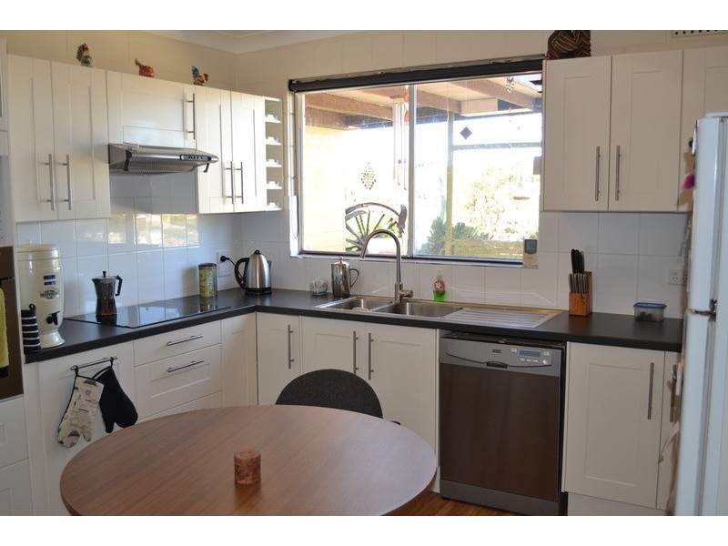 10 Warrigal Avenue, Murray Bridge East SA 5253