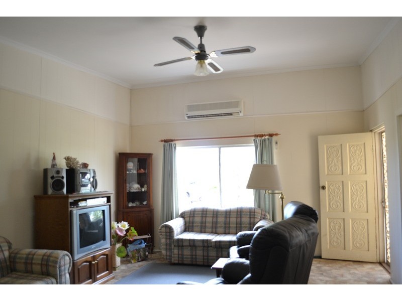 38 Hawke Road, Murray Bridge SA 5253