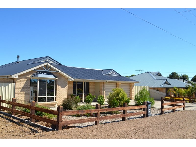 5 Hume Avenue, Murray Bridge SA 5253