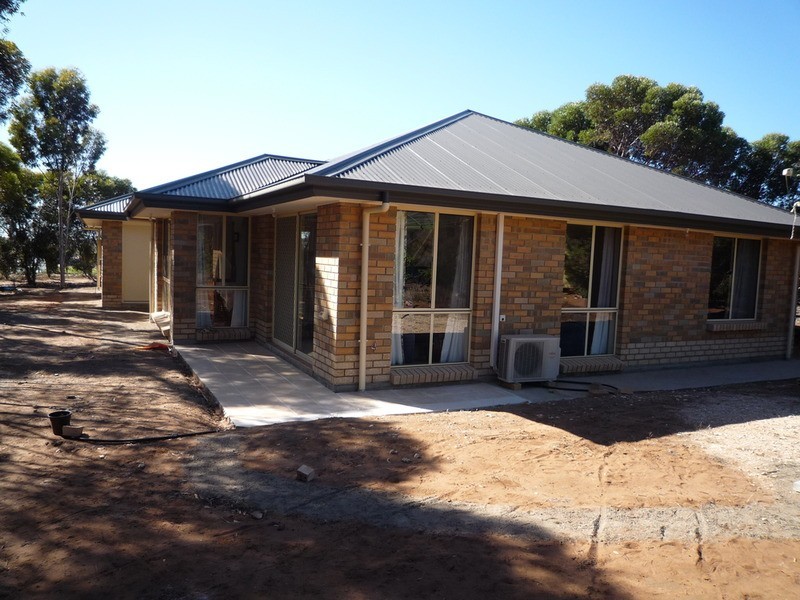 77 Tooma Drive, Murray Bridge SA 5253