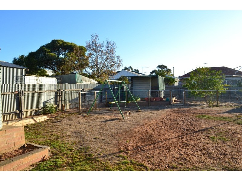 5 Leslie Street, Murray Bridge SA 5253