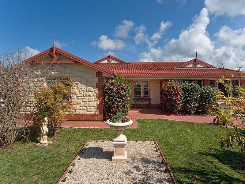 8 Lorikeet Road, Mount Barker SA 5251