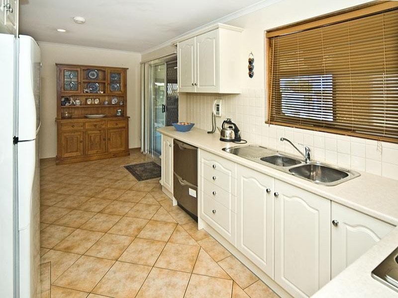 15 Kyre Street, Aberfoyle Park SA 5159