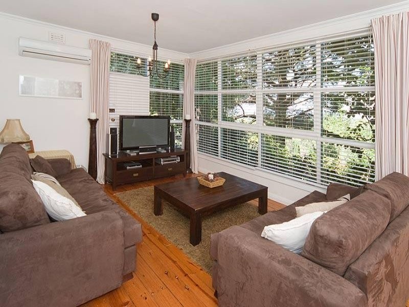 14 Backhouse Avenue, Crafers SA 5152