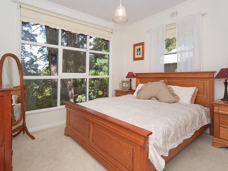 14 Backhouse Avenue, Crafers SA 5152