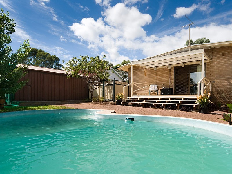 15 McIntosh Avenue, Pasadena SA 5042