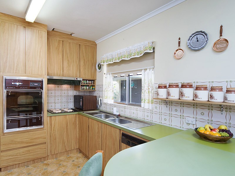 21 Adam Avenue, Bellevue Heights SA 5050