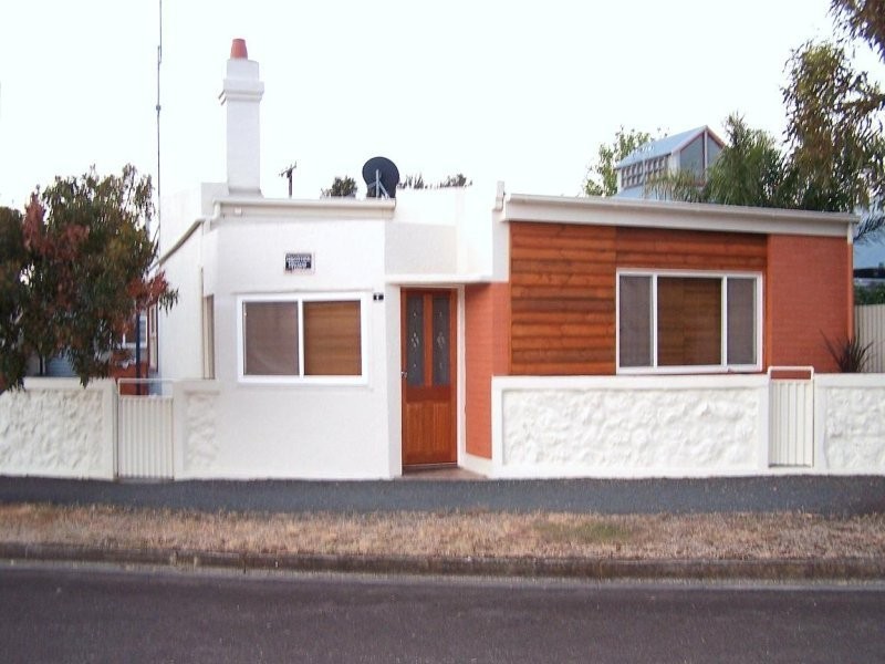 2 Young Street, Port Elliot SA 5212