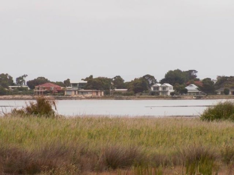 83 Captain Sturt Parade, Hindmarsh Island SA 5214