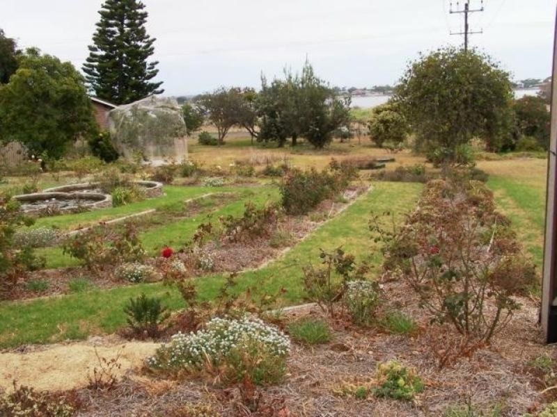 83 Captain Sturt Parade, Hindmarsh Island SA 5214