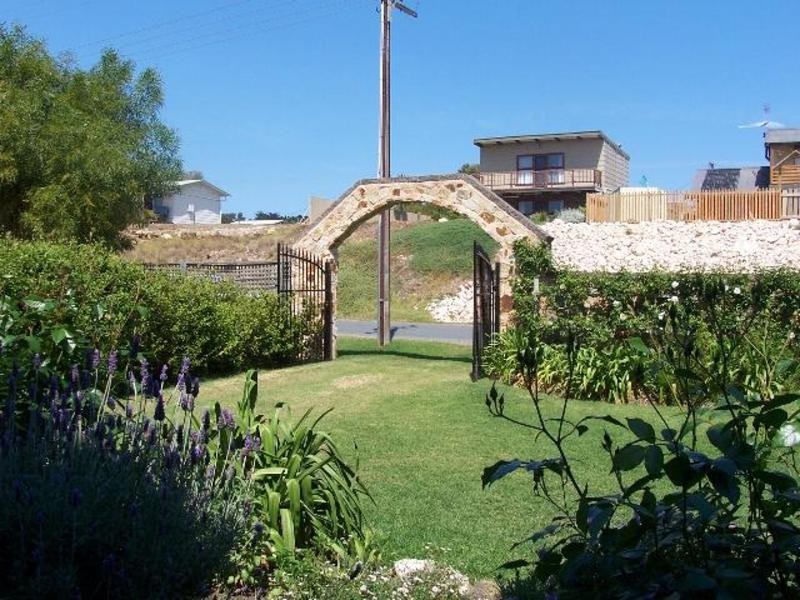 40 Edison Street, Hindmarsh Island SA 5214