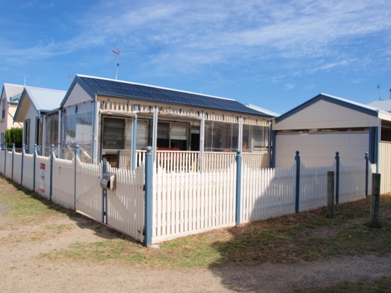 2 Augusta Street, Goolwa SA 5214