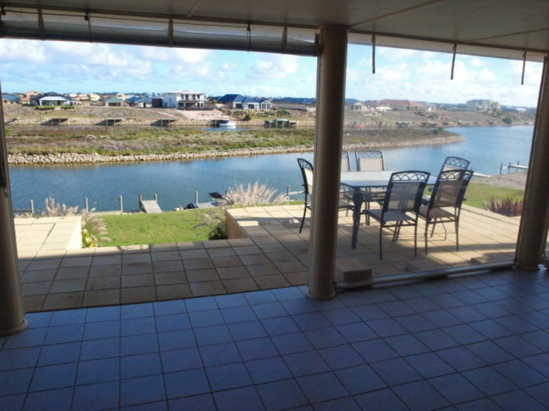 85 Blanche Parade, Hindmarsh Island SA 5214