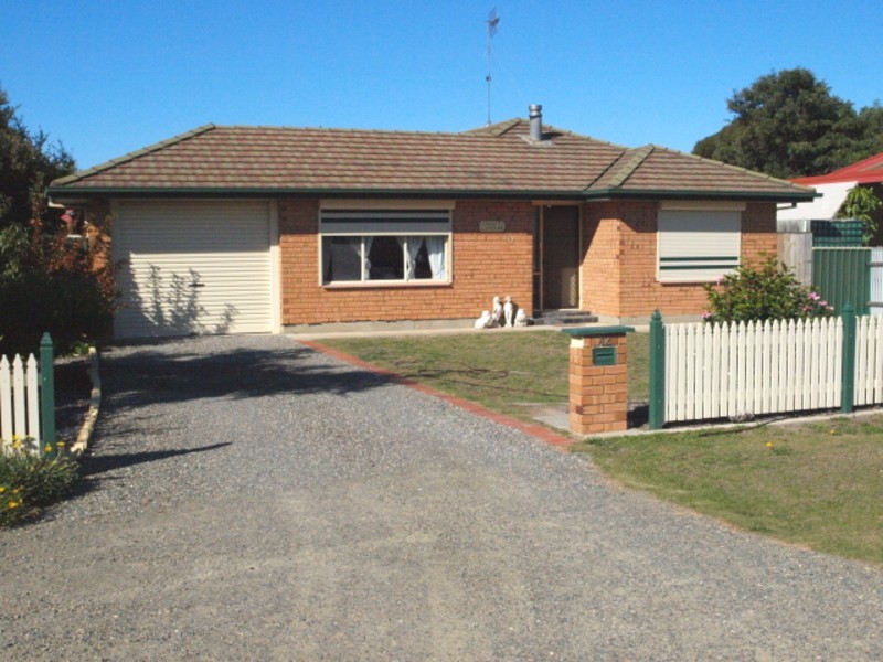 42  Bradford Road, Goolwa Beach SA 5214