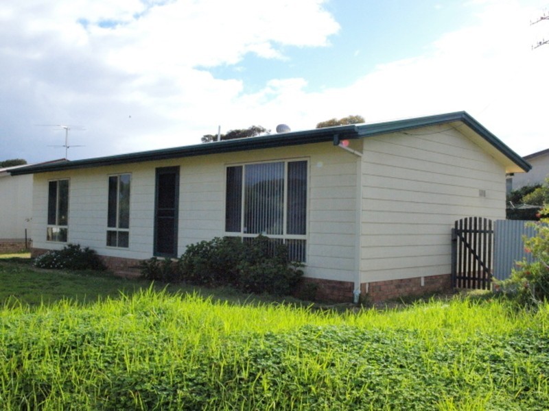 8  Cave Street, Goolwa SA 5214
