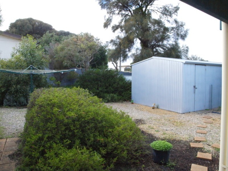 8  Cave Street, Goolwa SA 5214
