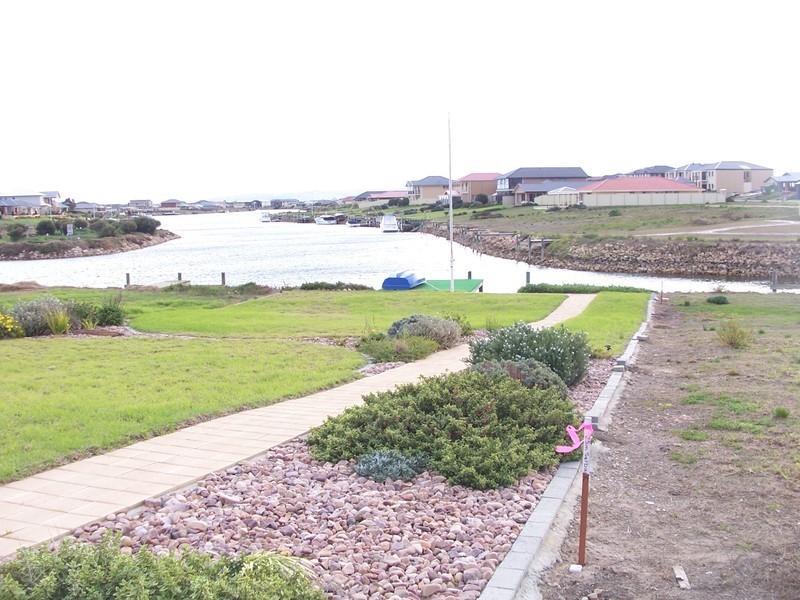 151 Excelsior Parade, Hindmarsh Island SA 5214