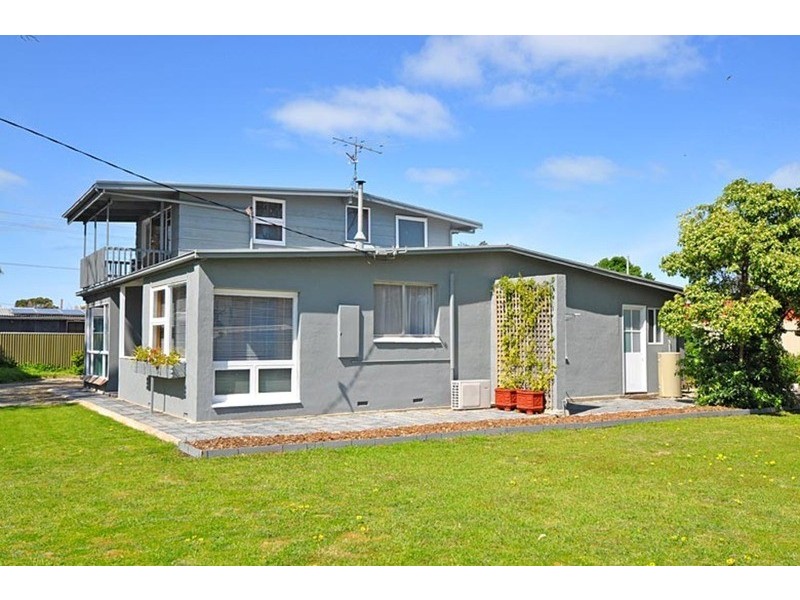 9 Clark Street, Goolwa SA 5214