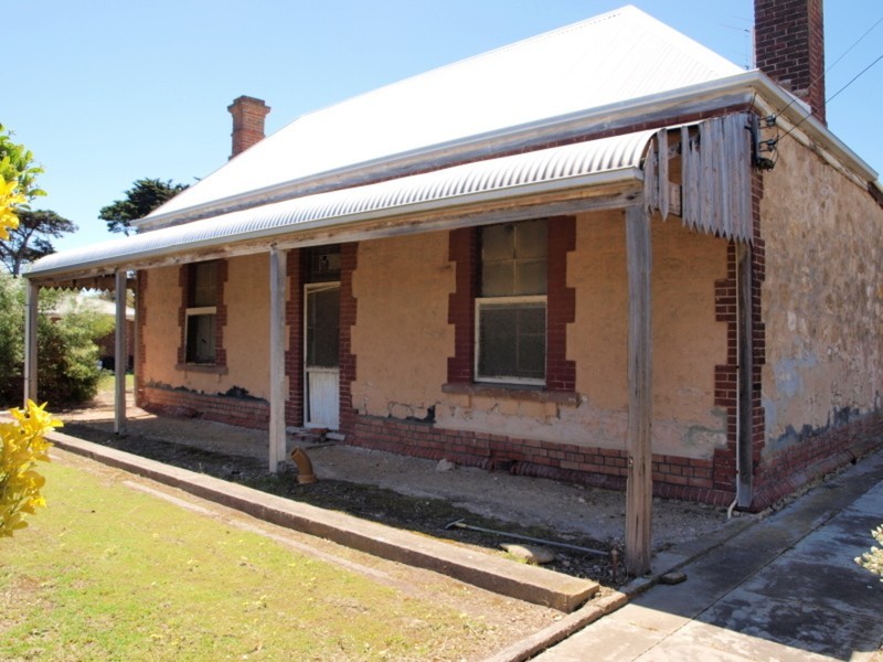 16  Chrystal Street, Goolwa SA 5214