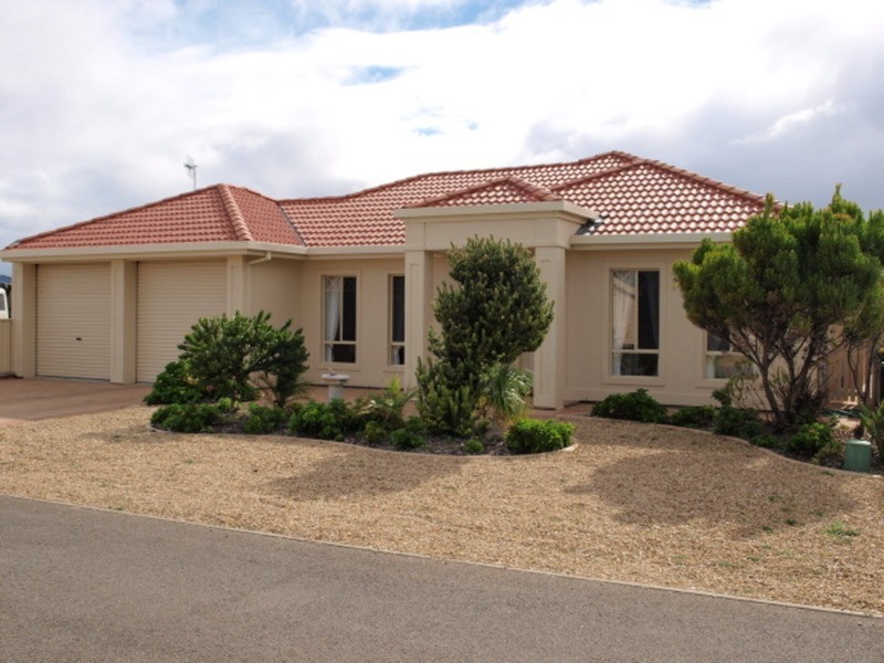 22 Prince Alfred Parade, Hindmarsh Island SA 5214