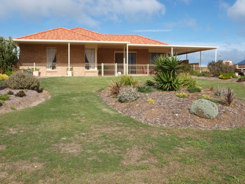 22 Prince Alfred Parade, Hindmarsh Island SA 5214