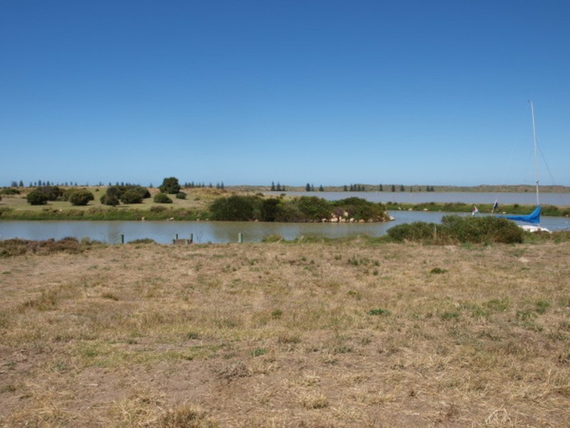 19 Arcadia Avenue, Hindmarsh Island SA 5214