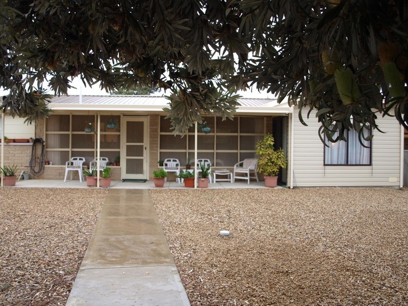 25 Simpson Street, Goolwa SA 5214