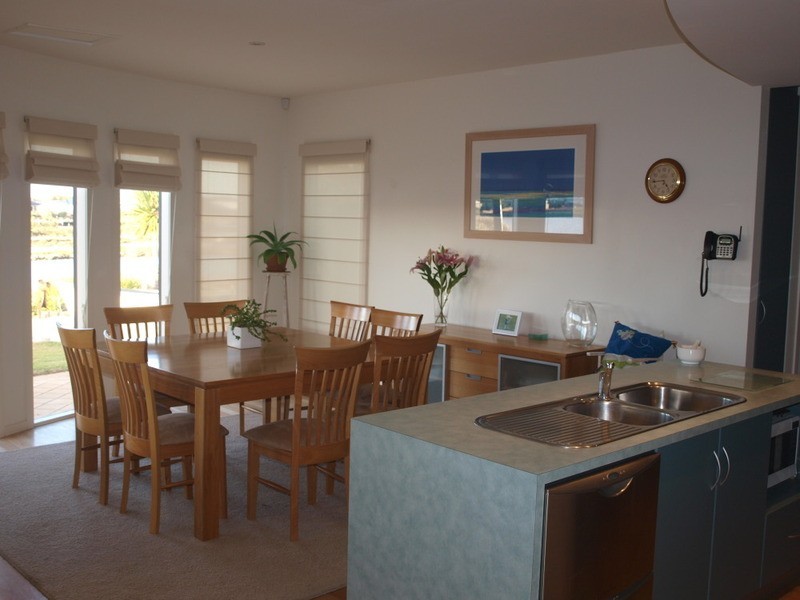 8 Arcadia Avenue, Hindmarsh Island SA 5214