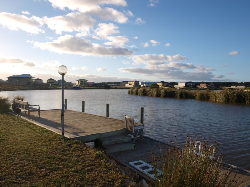 8 Arcadia Avenue, Hindmarsh Island SA 5214