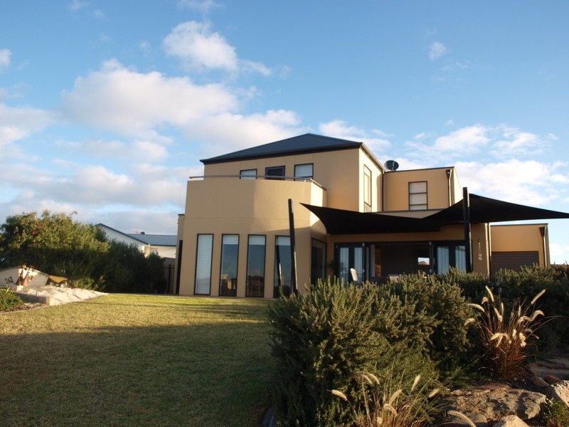8 Arcadia Avenue, Hindmarsh Island SA 5214