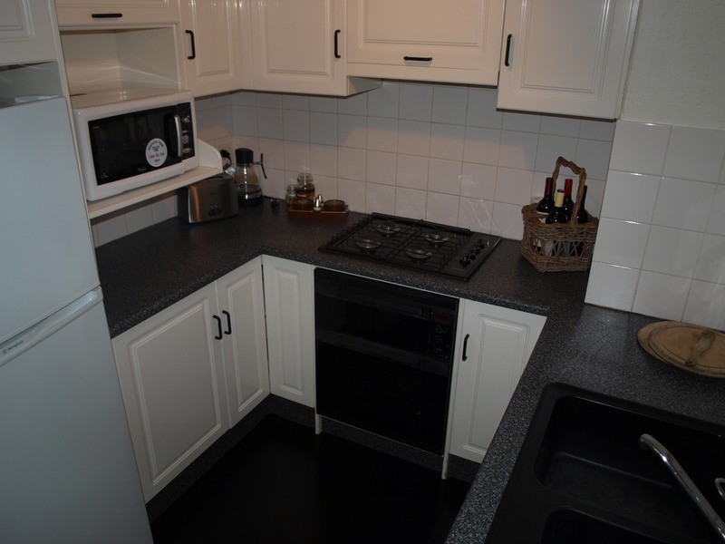 8/23 Moseley Street, Glenelg SA 5045