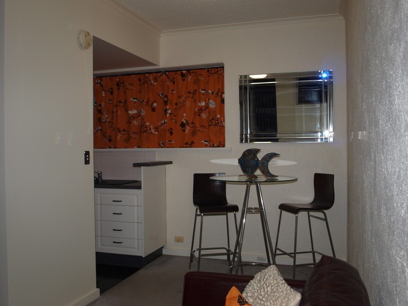 8/23 Moseley Street, Glenelg SA 5045