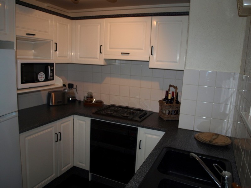 8/23 Moseley Street, Glenelg SA 5045