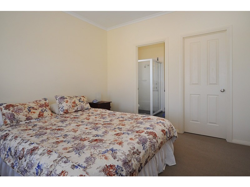 115 Excelsior Parade, Hindmarsh Island SA 5214