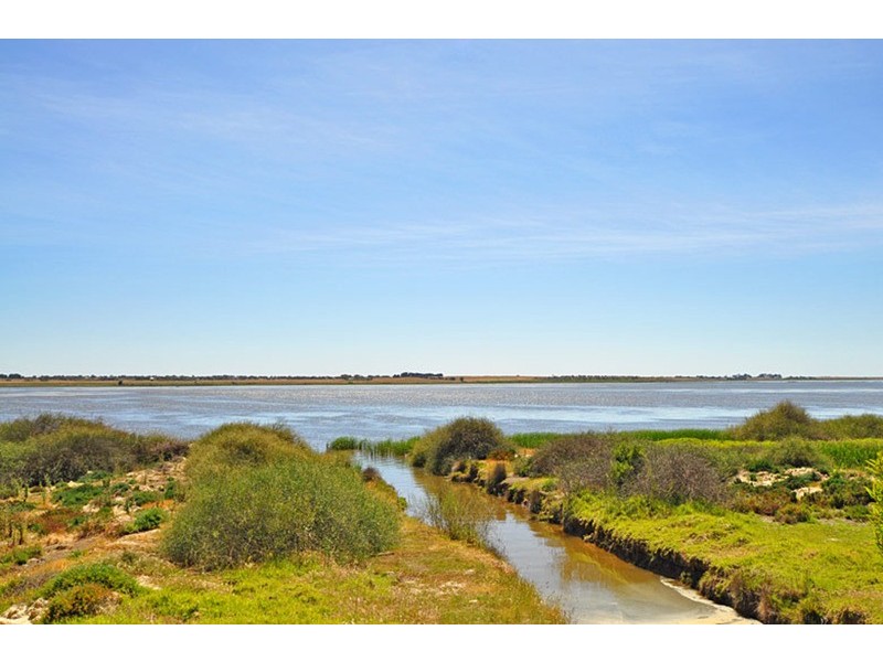 60 – 62  Currencey Creek Road, Goolwa North SA 5214