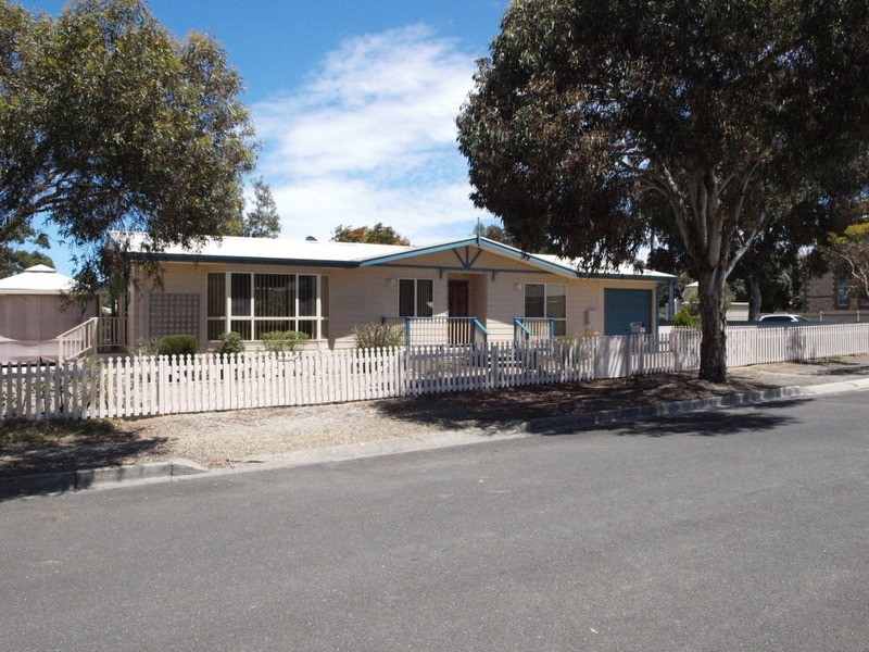 5 Gardiner  Street, Goolwa SA 5214