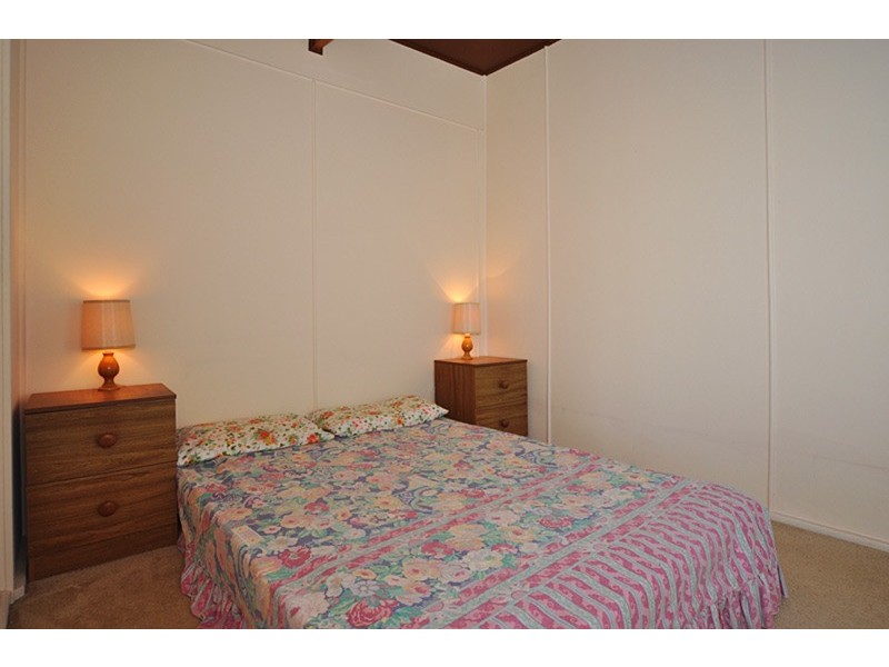 25  Goolwa Channel Drive, Hindmarsh Island SA 5214