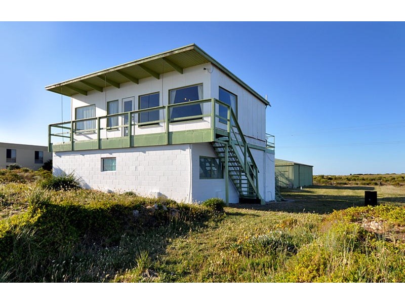 25  Goolwa Channel Drive, Hindmarsh Island SA 5214