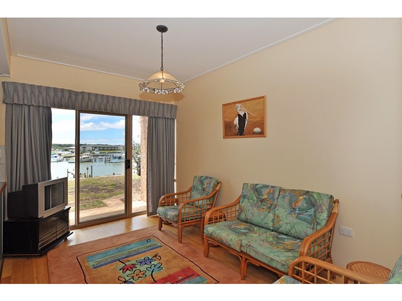 7/118  Arcadia  Avenue, Hindmarsh Island SA 5214