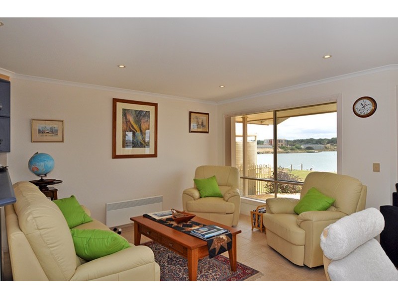 153  Wentworth  Parade, Hindmarsh Island SA 5214