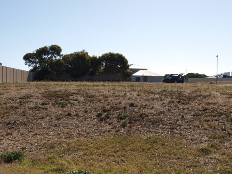 4 Queen  Court, Hindmarsh Island SA 5214